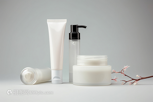 簡約護膚品包裝與食用油的跨界啟示